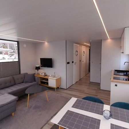 Hausboot Fjord Meeresbrise Mit Dachterrasse In Фленсбург Екстериор снимка